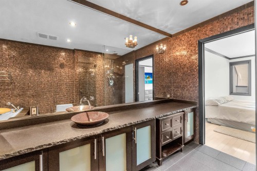 1848 1St Avenue W, Vancouver, BC 
