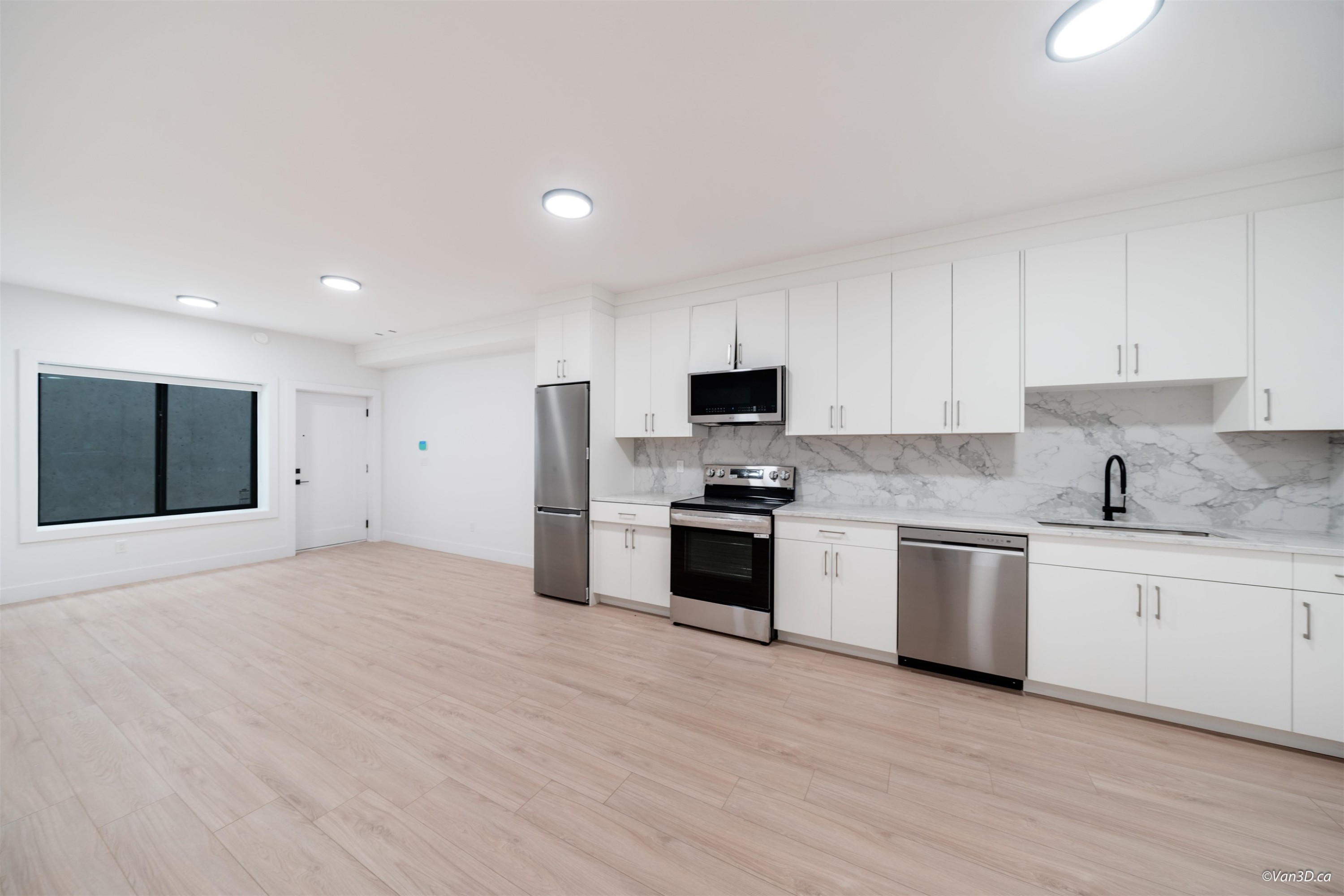 819 Cornell Avenue, Coquitlam, BC