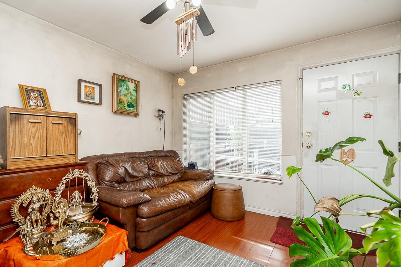 726 56Th Avenue E, Vancouver, BC