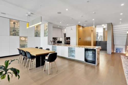 4725 4Th Avenue W, Vancouver, BC 