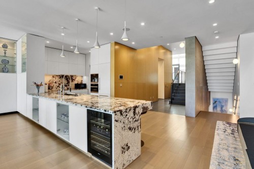4725 4Th Avenue W, Vancouver, BC 