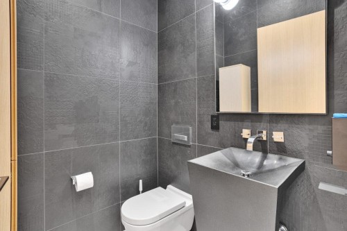 4725 4Th Avenue W, Vancouver, BC 
