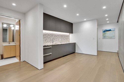 4725 4Th Avenue W, Vancouver, BC 