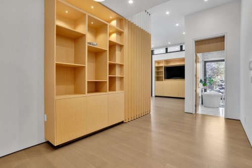 4725 4Th Avenue W, Vancouver, BC 
