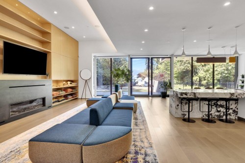 4725 4Th Avenue W, Vancouver, BC 