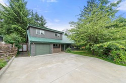 38260 Westway Avenue Squamish, BC V8B 0Y5