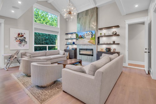 7128 Bridge Street, Richmond, BC 