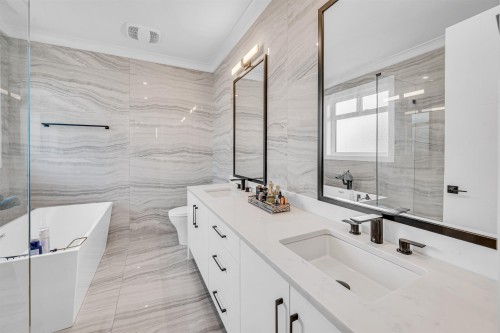 7128 Bridge Street, Richmond, BC 