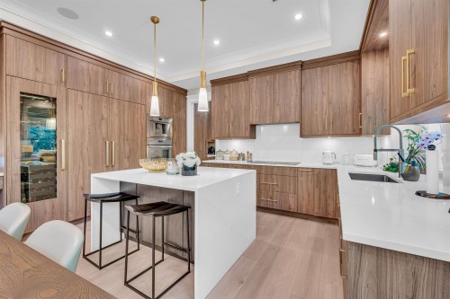 7128 Bridge Street, Richmond, BC 