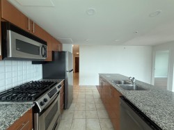 1206-188 Esplanade ENorth Vancouver, BC V7L 4Y1