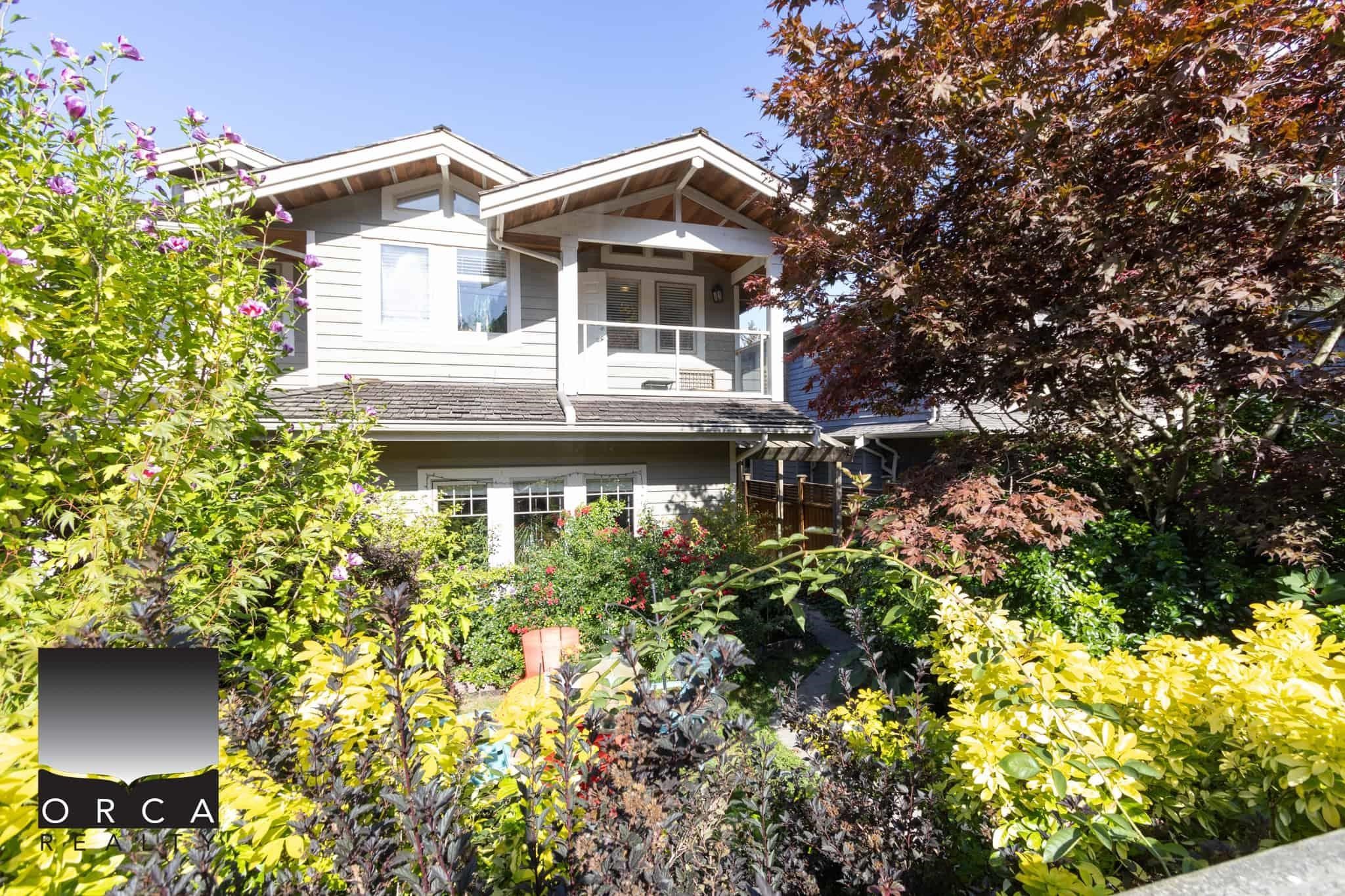 6351 Douglas Street, West Vancouver, BC