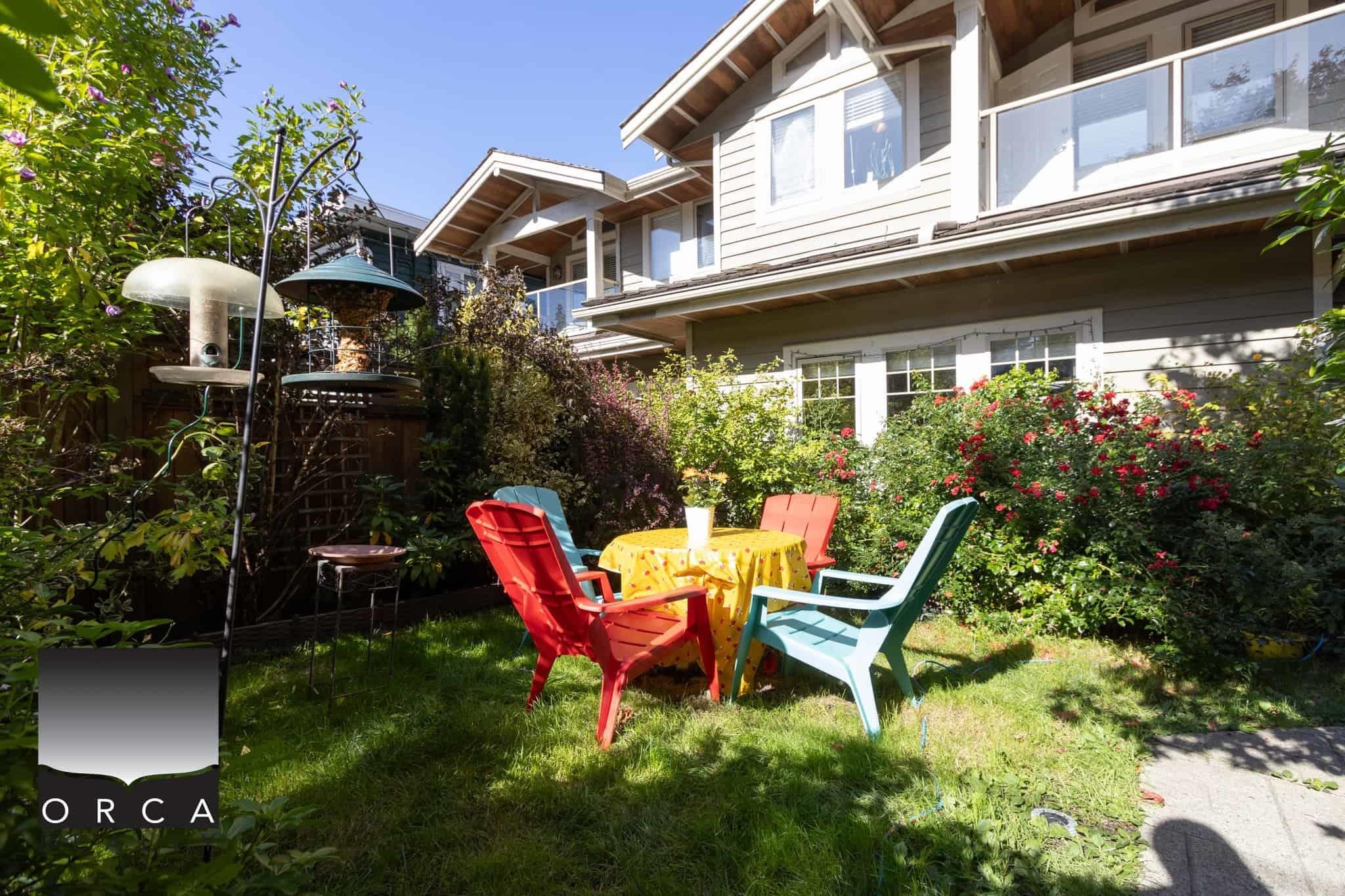 6351 Douglas Street, West Vancouver, BC