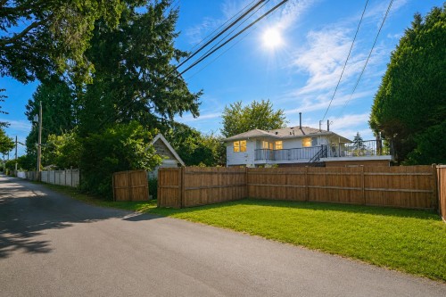 10671 Aintree Crescent, Richmond, BC 