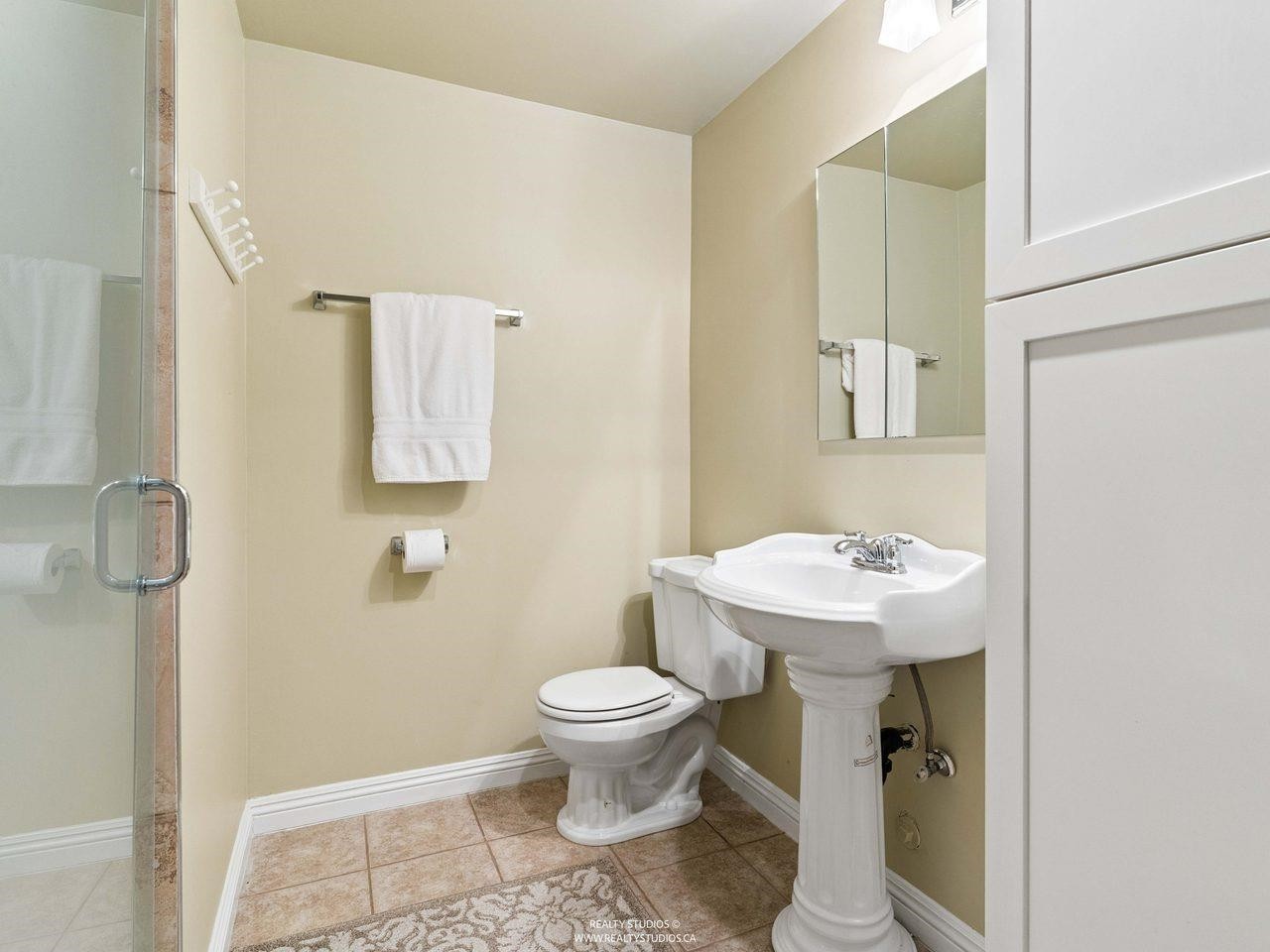 255 Carleton Avenue, Burnaby, BC