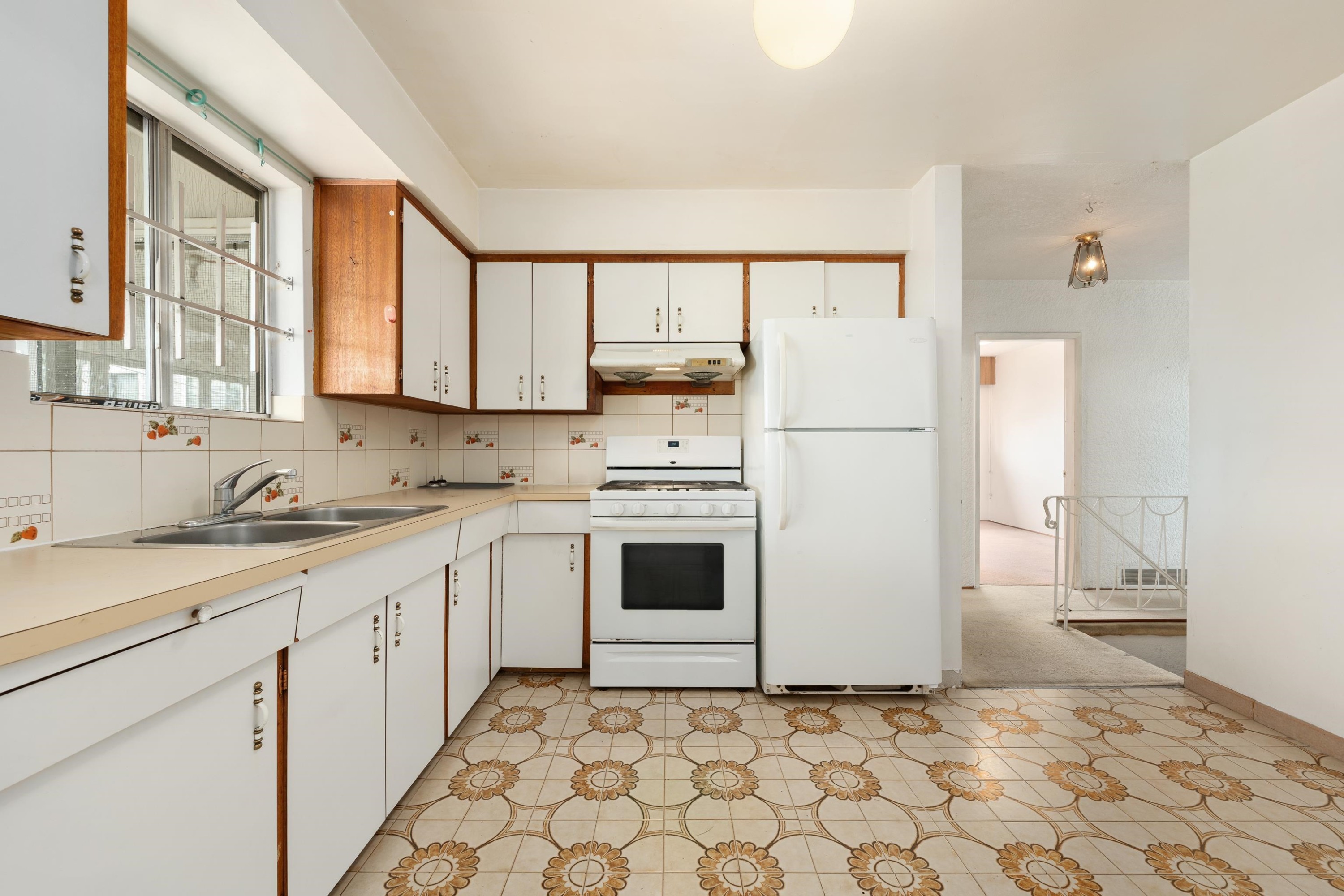 4561 Manor Street, Vancouver, BC