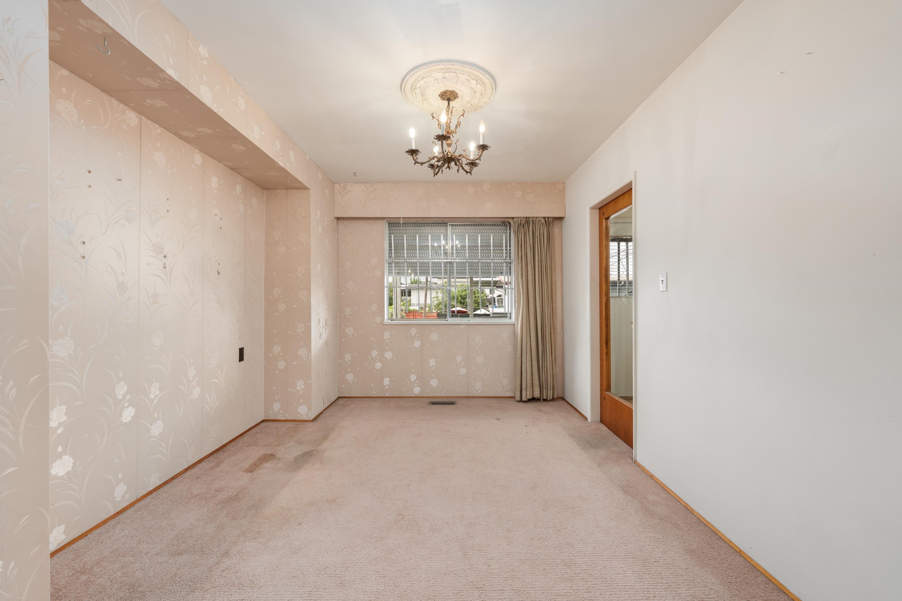 4561 Manor Street, Vancouver, BC