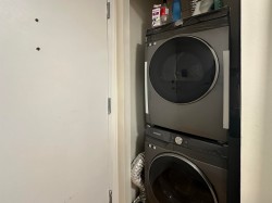 302-1331 Alberni Street Vancouver, BC V6E 4S1