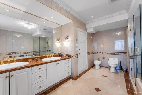 3380 The Crescent, Vancouver, BC 