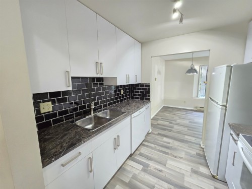 109-5250 Victory Street  Burnaby, BC V5J 5H2