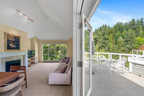 303-3373 Capilano Crescent  North Vancouver, BC V7R 4W7