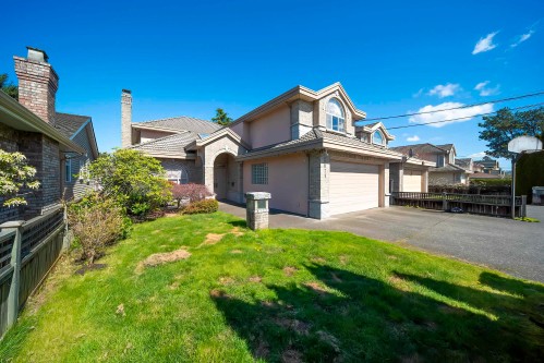 8671 Saunders Road, Richmond, BC 