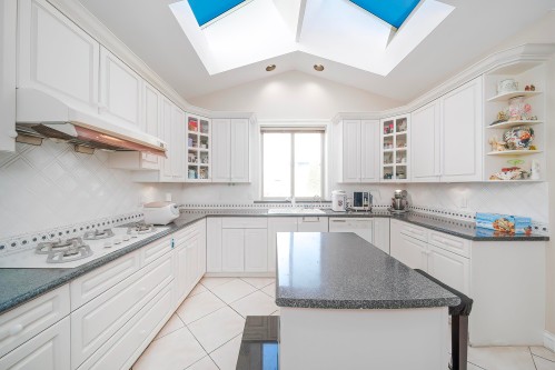 8671 Saunders Road, Richmond, BC 