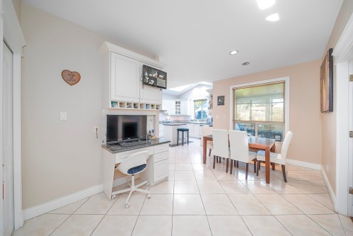 8671 Saunders Road, Richmond, BC 