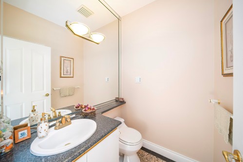 8671 Saunders Road, Richmond, BC 