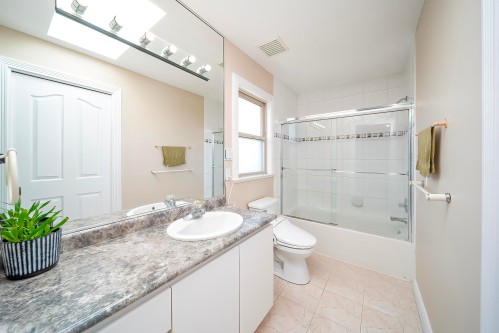 8671 Saunders Road, Richmond, BC 