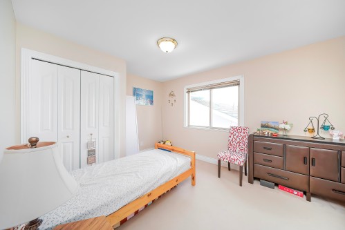 8671 Saunders Road, Richmond, BC 