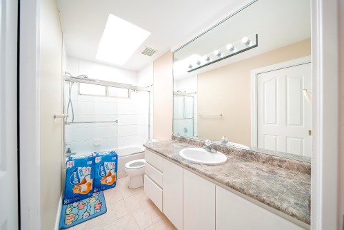 8671 Saunders Road, Richmond, BC 
