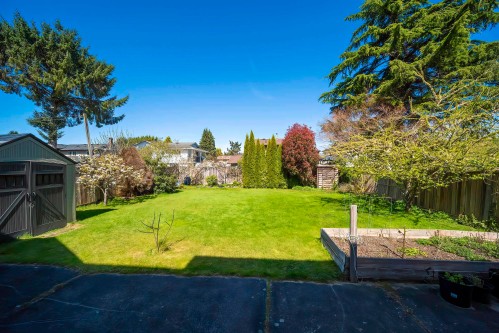8671 Saunders Road, Richmond, BC 