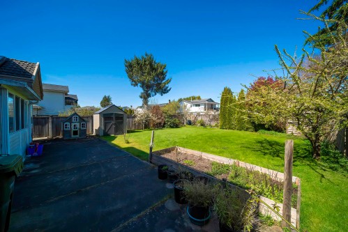 8671 Saunders Road, Richmond, BC 