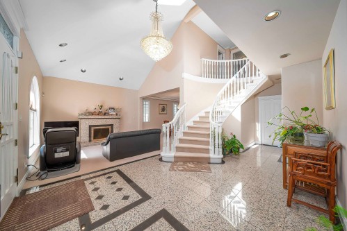 8671 Saunders Road, Richmond, BC 