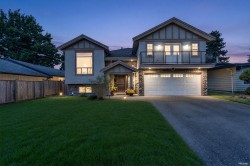 5325 Gilpin Street Burnaby, BC V5G 2H8