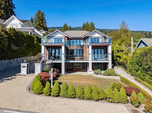 2559 Nelson Avenue, West Vancouver, BC 