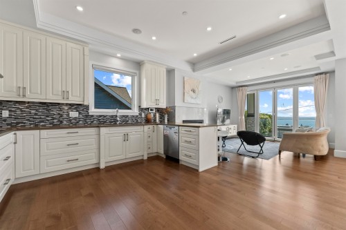 2559 Nelson Avenue, West Vancouver, BC 