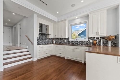 2559 Nelson Avenue, West Vancouver, BC 