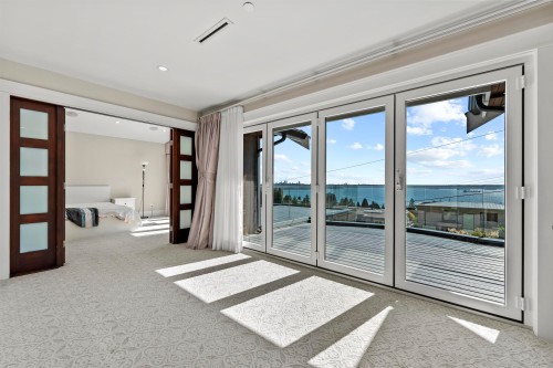 2559 Nelson Avenue, West Vancouver, BC 