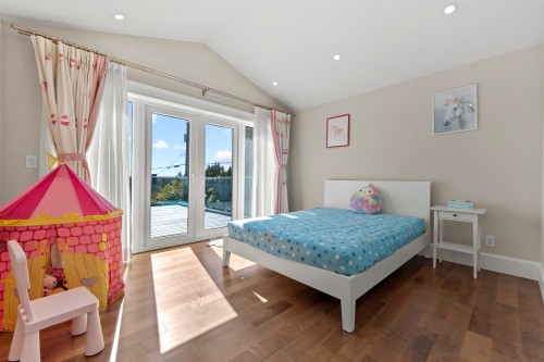 2559 Nelson Avenue, West Vancouver, BC 