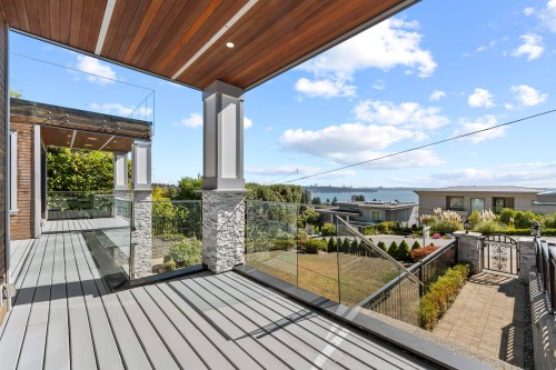 2559 Nelson Avenue, West Vancouver, BC 