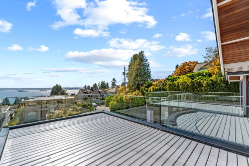 2559 Nelson Avenue, West Vancouver, BC 