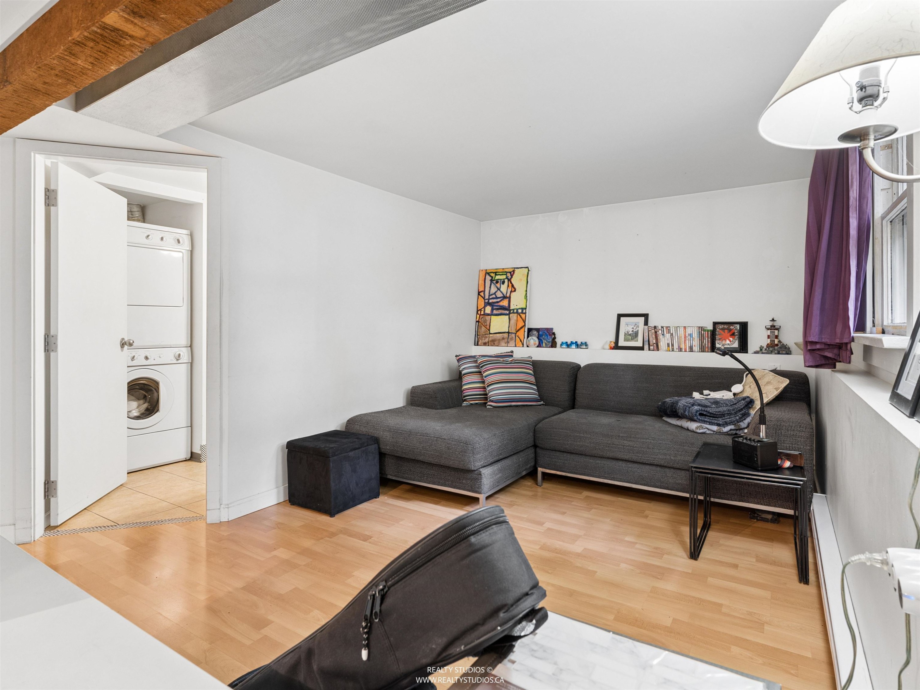 559 18Th Avenue W, Vancouver, BC