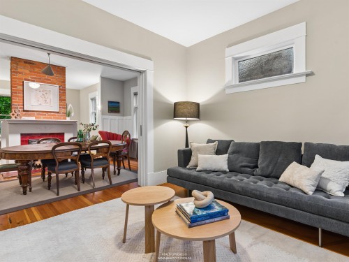 559 18Th Avenue W, Vancouver, BC 