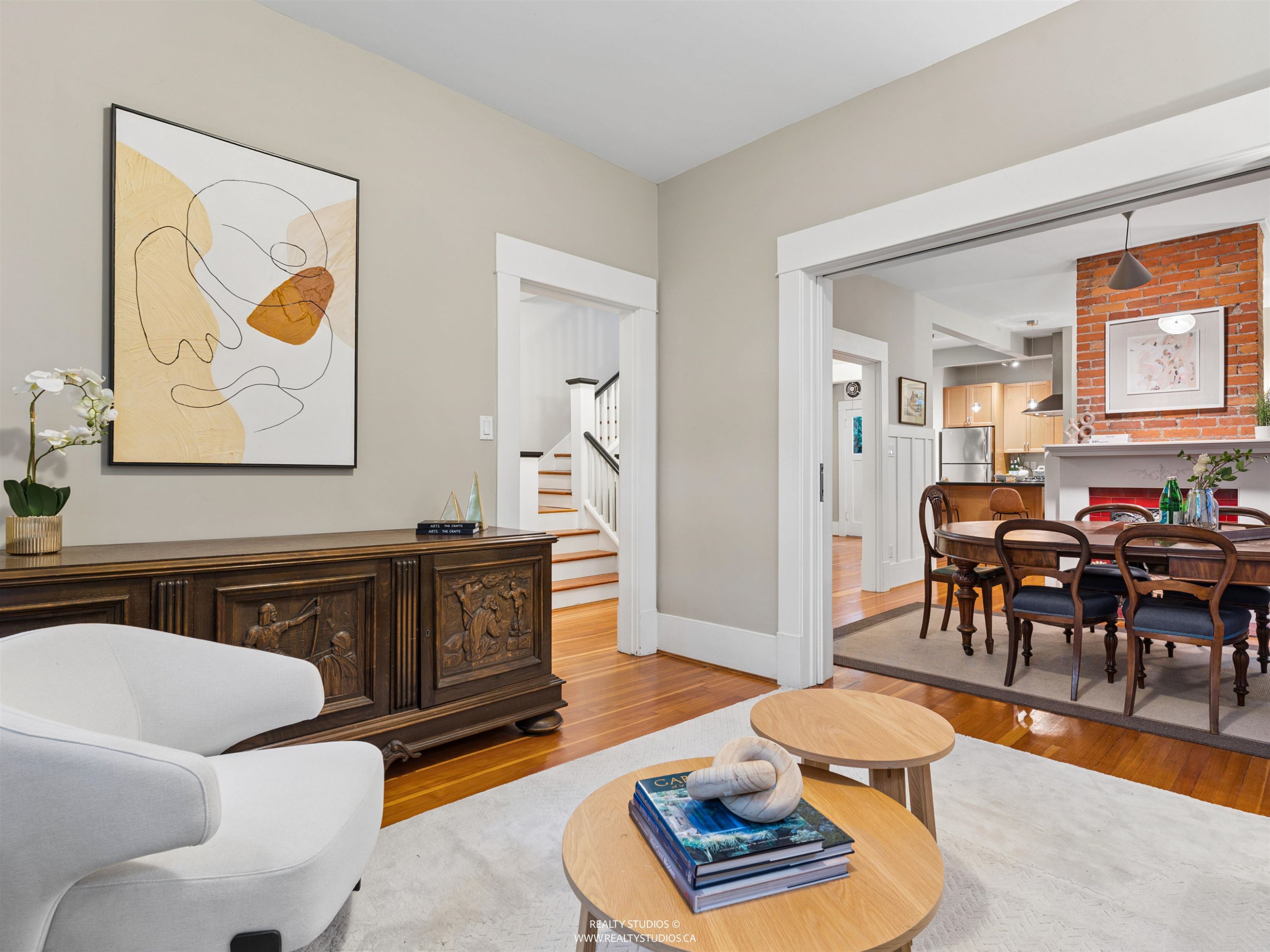 559 18Th Avenue W, Vancouver, BC