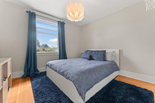 739 24Th Avenue E, Vancouver, BC 