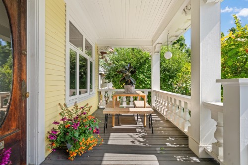 739 24Th Avenue E, Vancouver, BC 