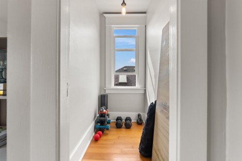 739 24Th Avenue E, Vancouver, BC 