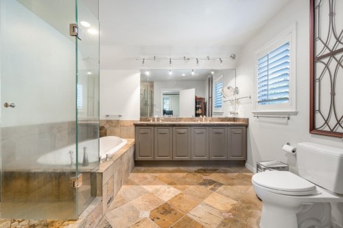 1545 49Th Avenue W, Vancouver, BC 