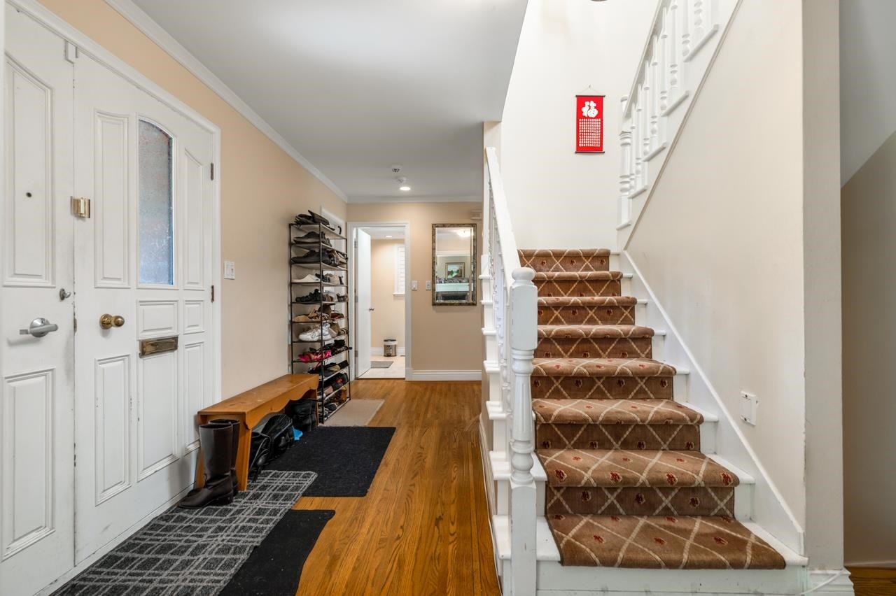 1545 49Th Avenue W, Vancouver, BC